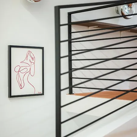 Beautiful Loft In With Terrace - Ac Nice